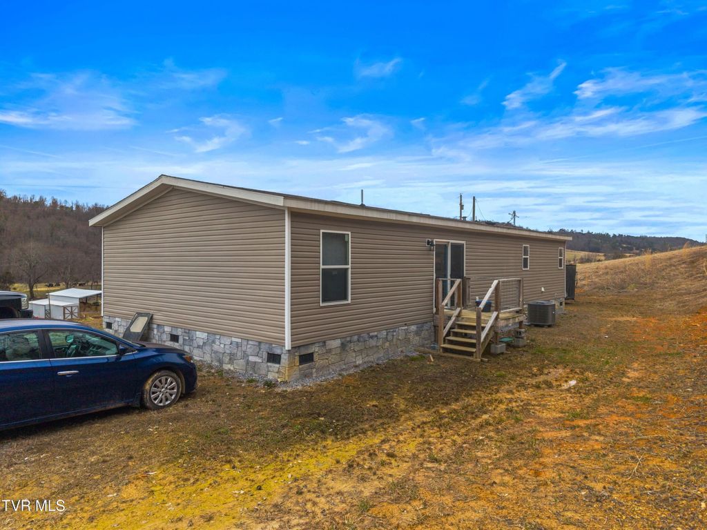 Photo of 612 Grassy Valley Road, Whitesburg, TN 37891 (MLS # 9991534)