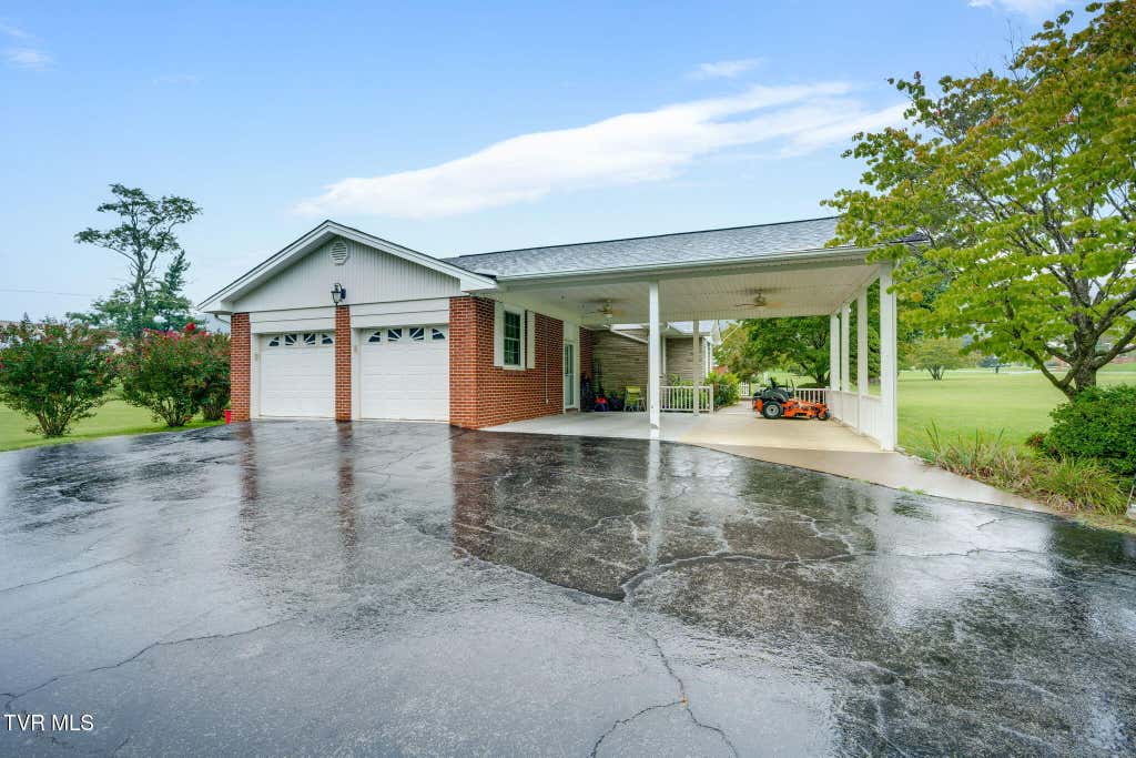 Photo of 207 Westhills Drive, Rogersville, TN 37857 (MLS # 9999838)