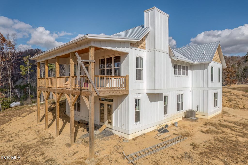 Photo of 169 Teaberry Road, Roan Mountain, TN 37687 (MLS # 9990636)