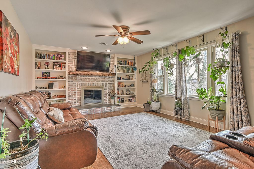 Photo of 155 Santa Monica Road, Bristol, VA 24201 (MLS # 9991629)