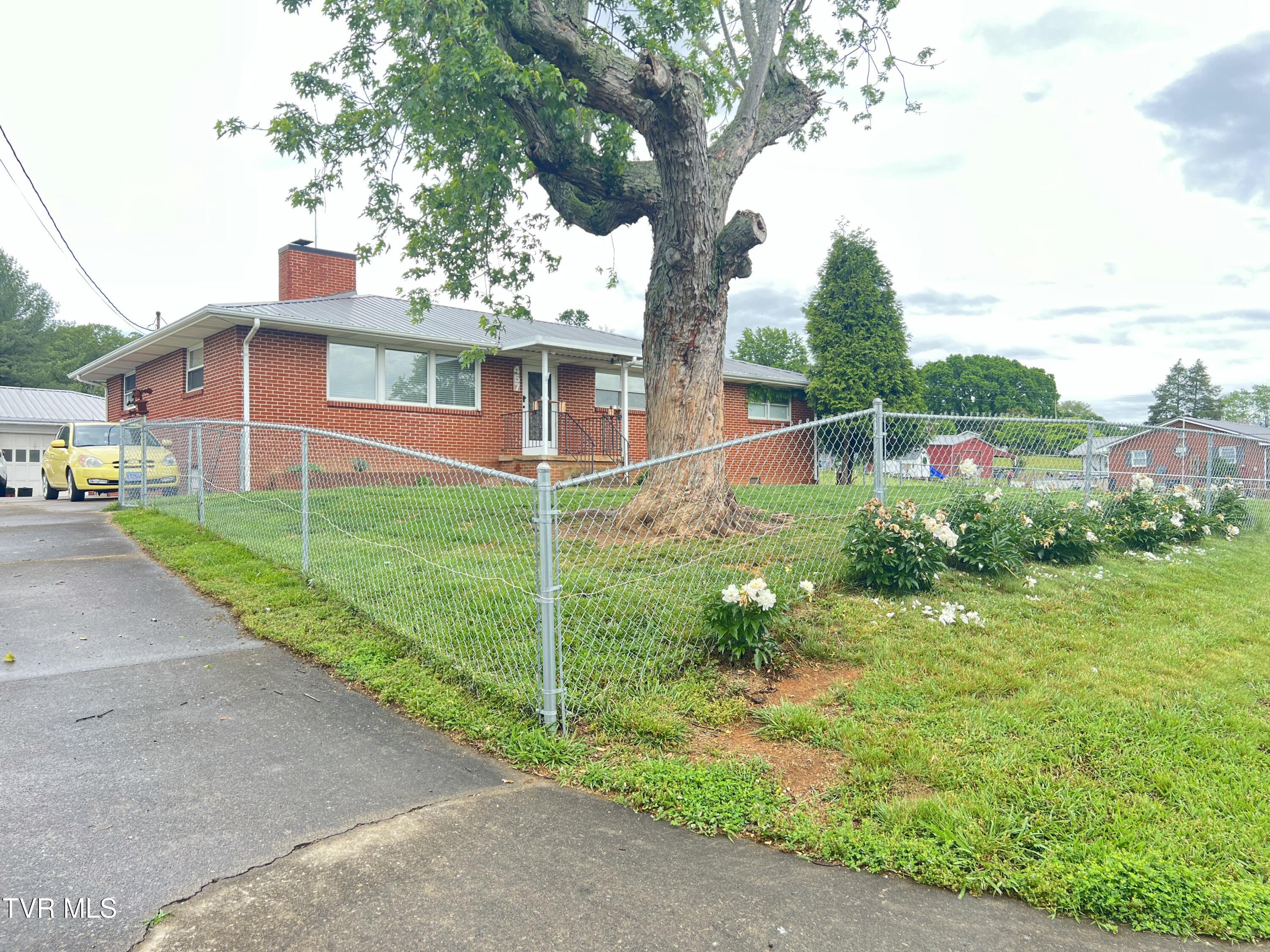 457 Devault Street, Church Hill, Tennessee image 2