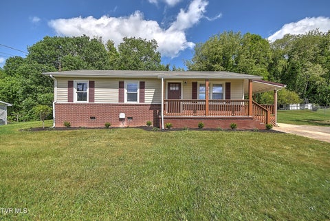 Homes For Sale - 19614 Greenbriar Drive<br/> Bristol, VA 24202