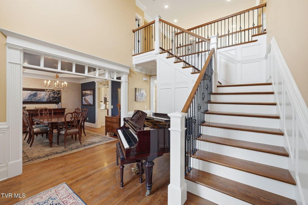 Photo of 114 Highland Gate Drive, Johnson City, TN 37615 (MLS # 9991364)