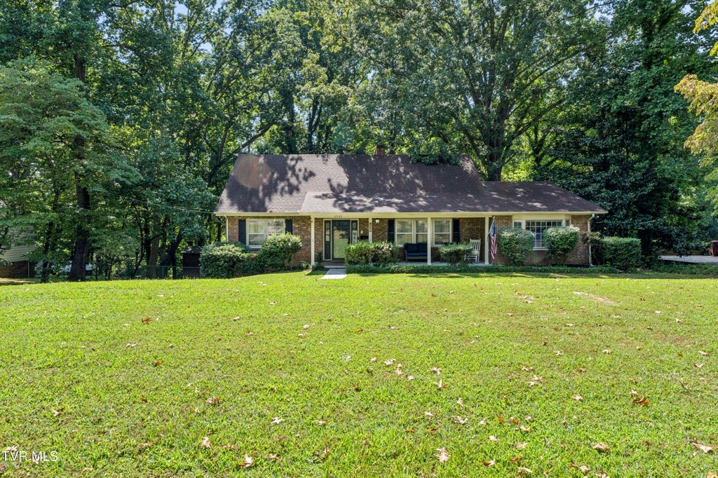 Photo of 1525 Robin Hood Lane, Johnson City, TN 37604 (MLS # 10000559)
