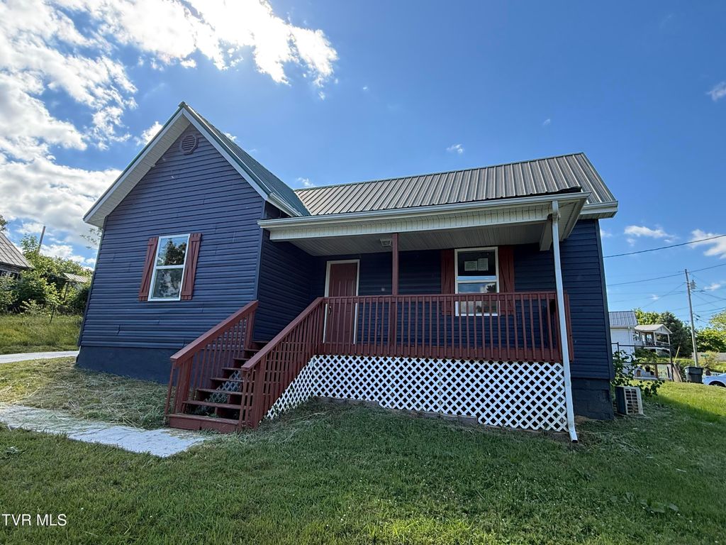 Photo of 411 Hill Street, Greeneville, TN 37745 (MLS # 9995452)