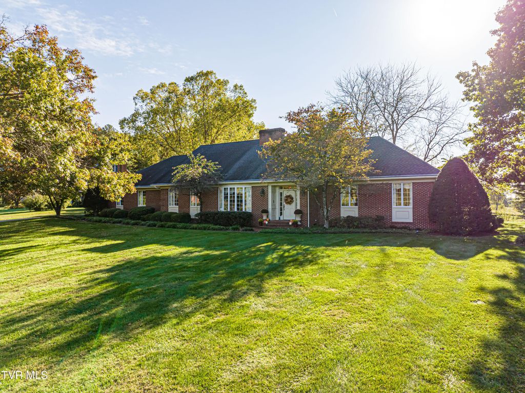 Photo of 19134 Amelia Drive, Abingdon, VA 24211 (MLS # 9986741)