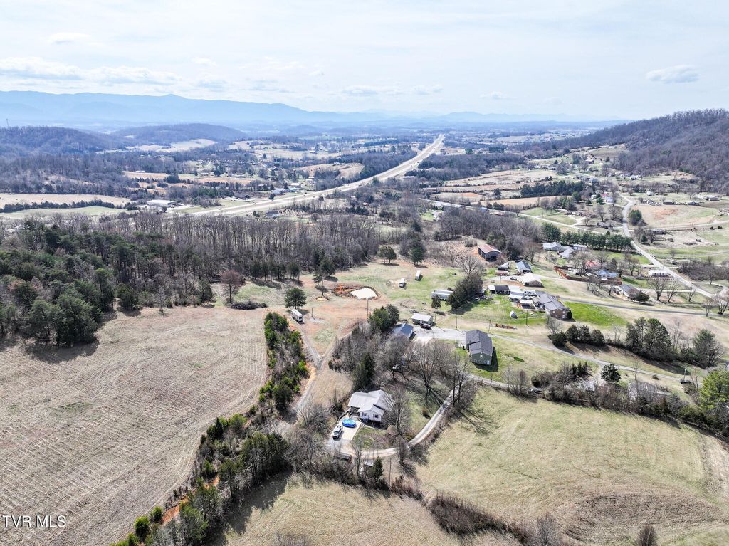Photo of 119 Mccartt Loop, Chuckey, TN 37641 (MLS # 9992014)