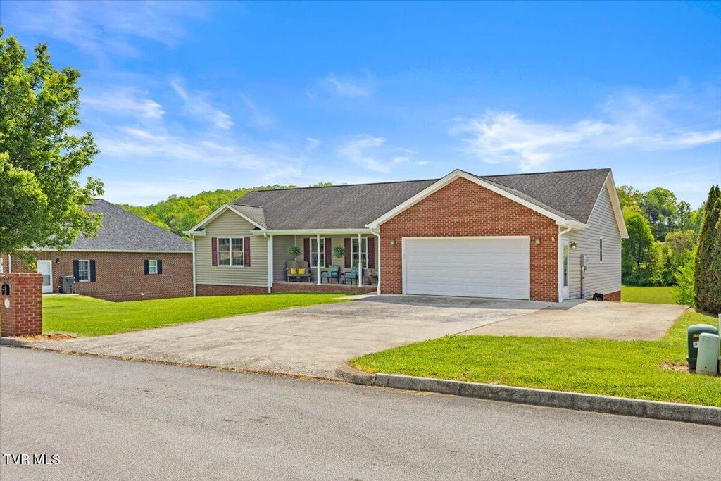 Photo of 151 Sunnyfield Drive, Blountville, TN 37617 (MLS # 9994395)