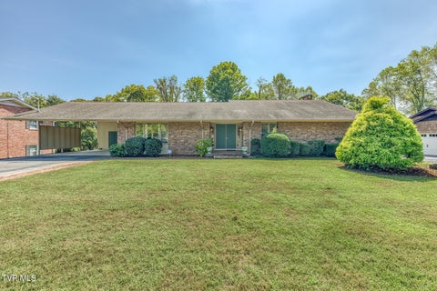 Photo of 817 Beechwood Drive, Kingsport, TN 37663 (MLS # 10001281)