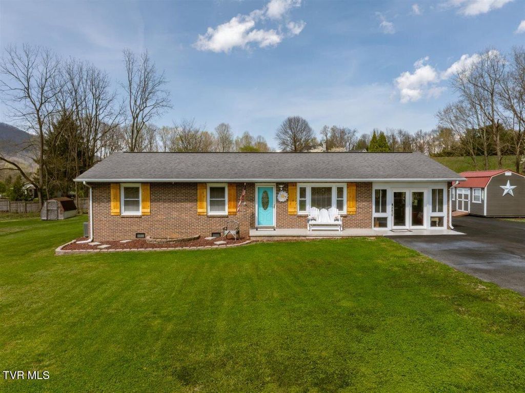 Photo of 109 Valmar Road, Unicoi, TN 37692 (MLS # 9993310)