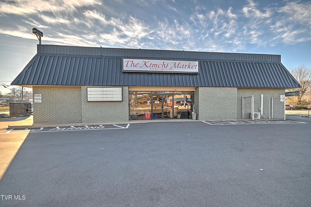 Photo of 701 Market Street, Johnson City, TN 37604 (MLS # 9989424)