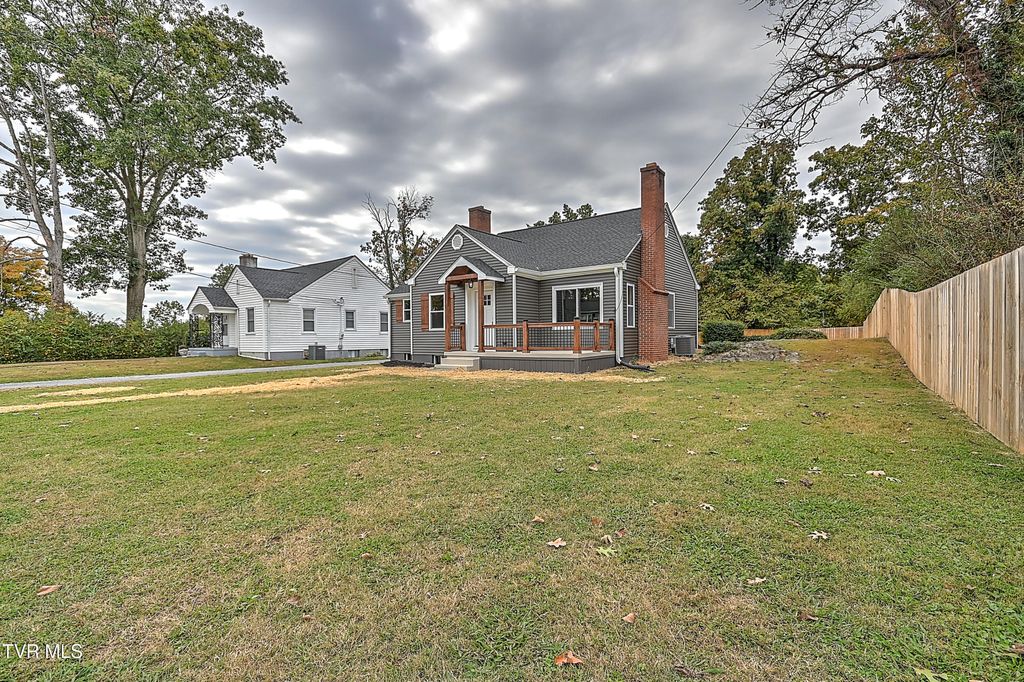Photo of 3236 Ashley Street, Kingsport, TN 37664 (MLS # 9987497)