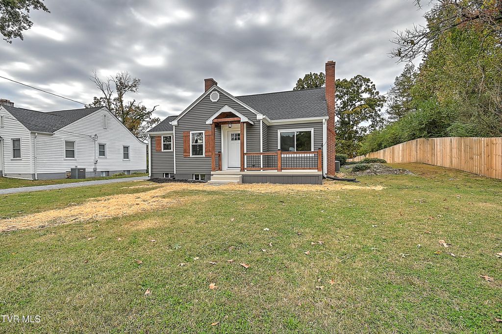 Photo of 3236 Ashley Street, Kingsport, TN 37664 (MLS # 9987497)