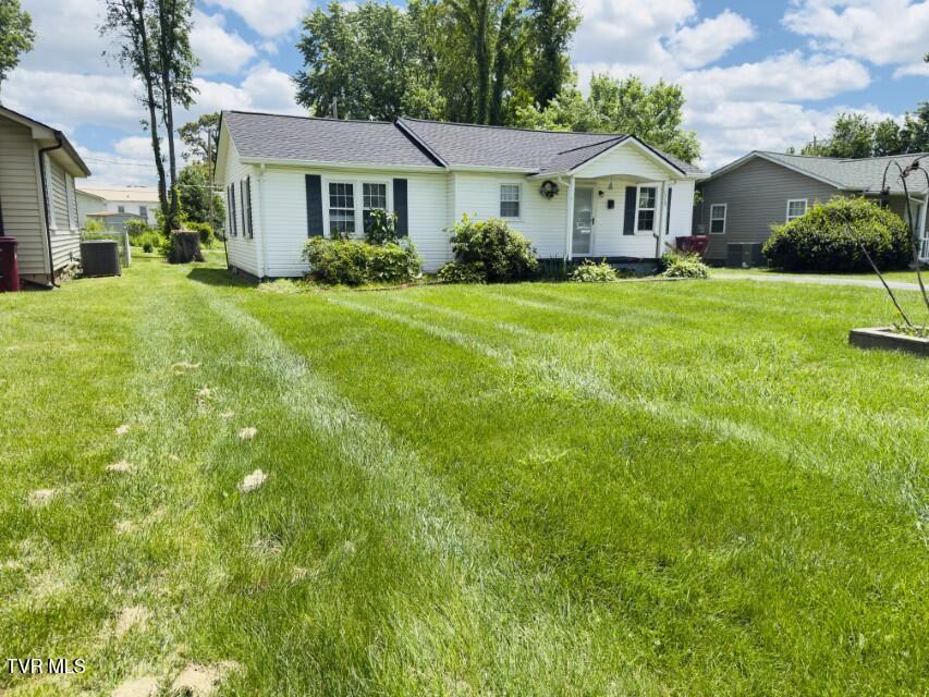 1310 Chilhowie Avenue, Johnson City, Tennessee image 1