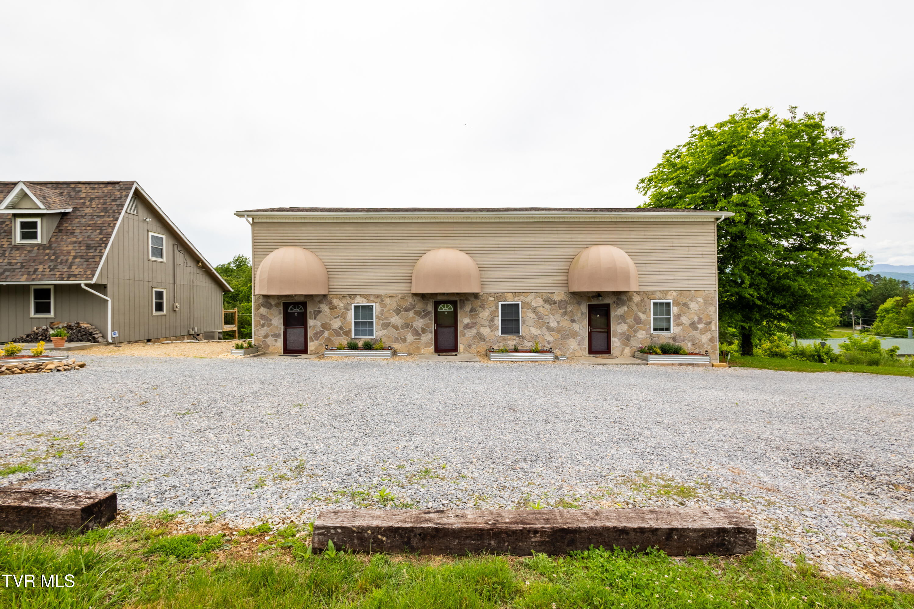2482-2480 Elk Way, Newport, Tennessee image 1
