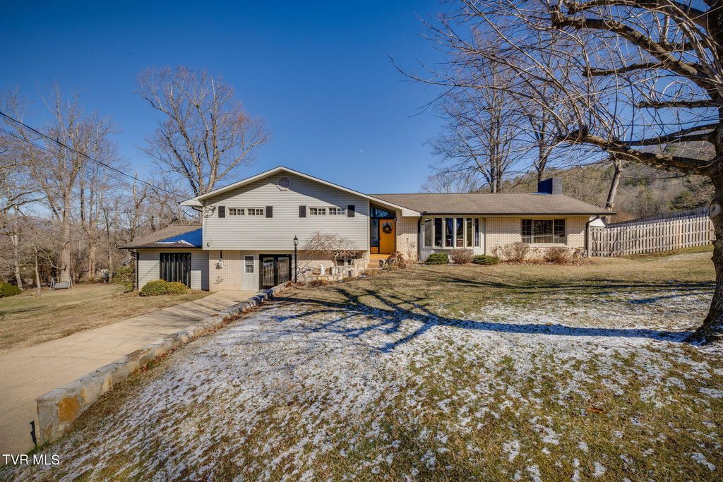 Photo of 204 Luttrell Street, Erwin, TN 37650 (MLS # 9990755)