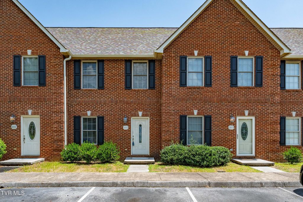 Photo of 1709 Cherokee Road #202, Johnson City, TN 37604 (MLS # 9983277)