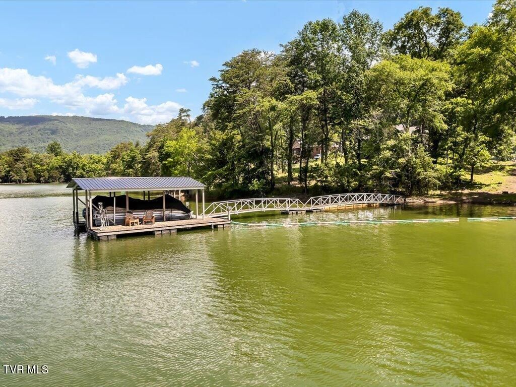 Photo of 11 Walnut Bend Drive, Whitesburg, TN 37891 (MLS # 9990023)