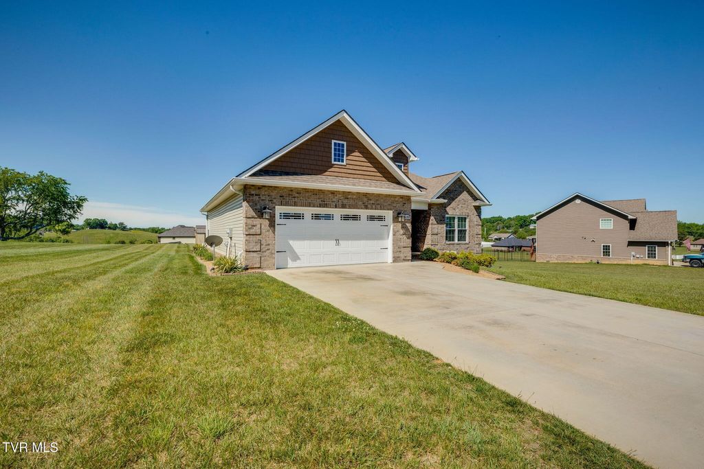 Photo of 688 Brady Way, Jonesborough, TN 37659 (MLS # 9995429)