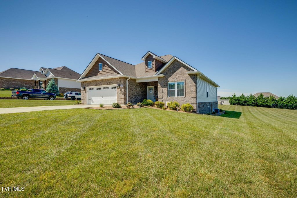 Photo of 688 Brady Way, Jonesborough, TN 37659 (MLS # 9995429)