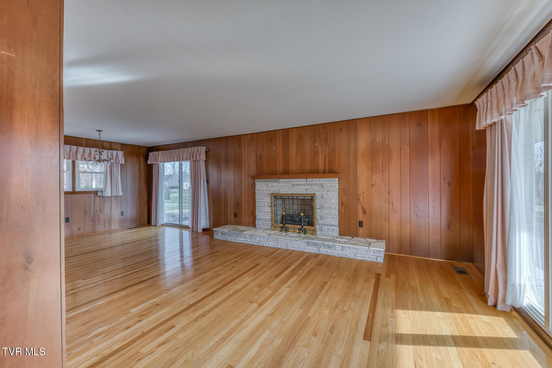 408 Jonesboro Road, Piney Flats, Tennessee image 4