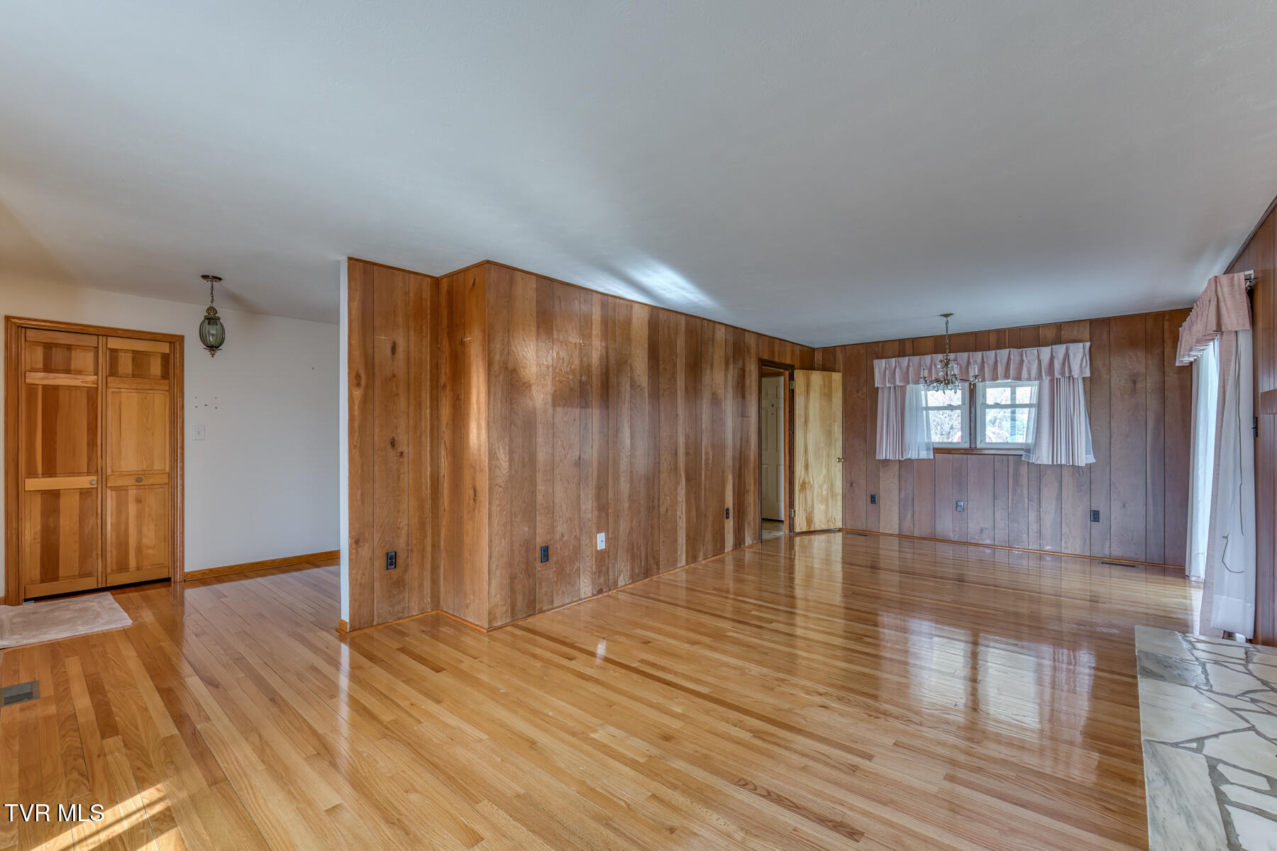 408 Jonesboro Road, Piney Flats, Tennessee image 6
