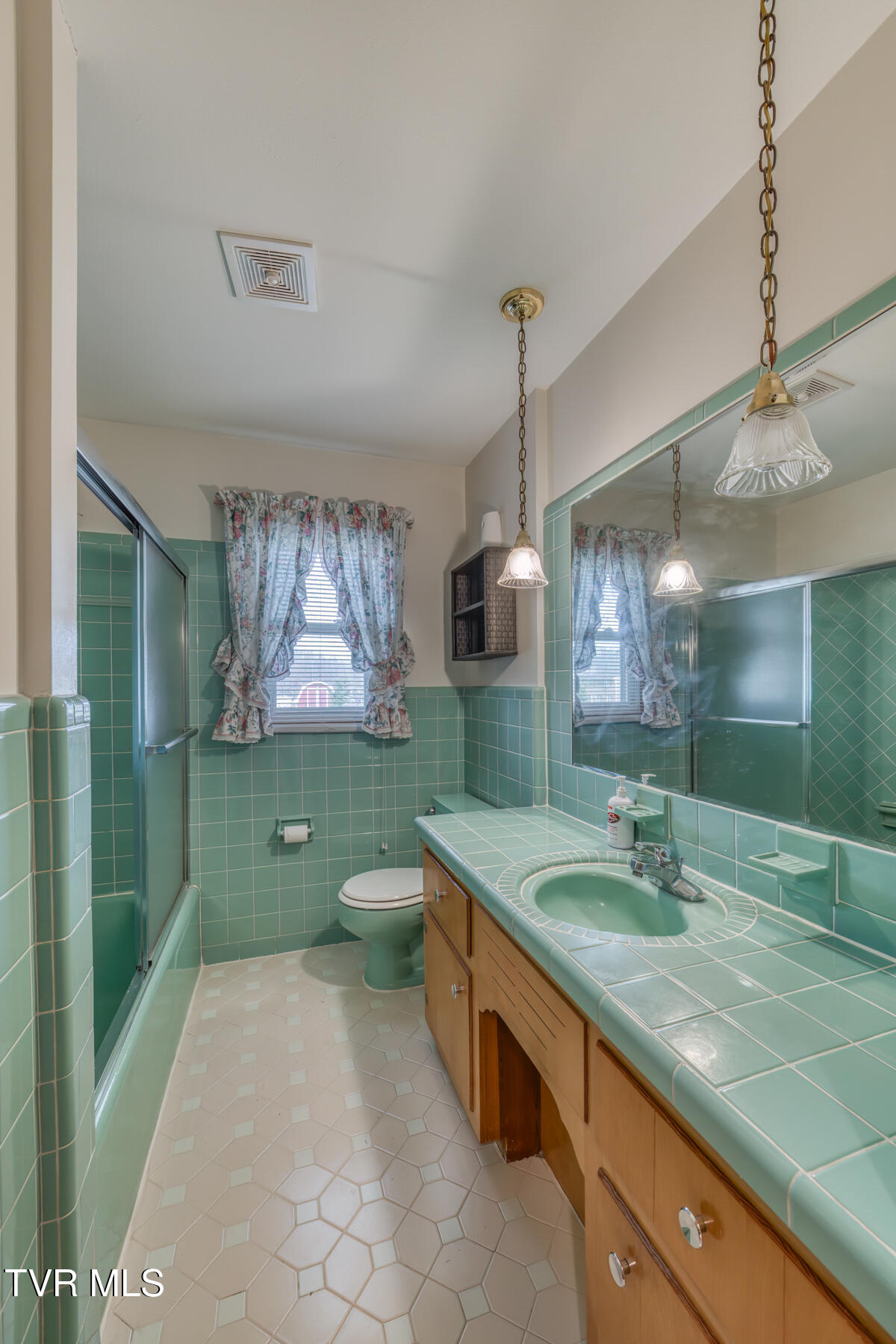 408 Jonesboro Road, Piney Flats, Tennessee image 14
