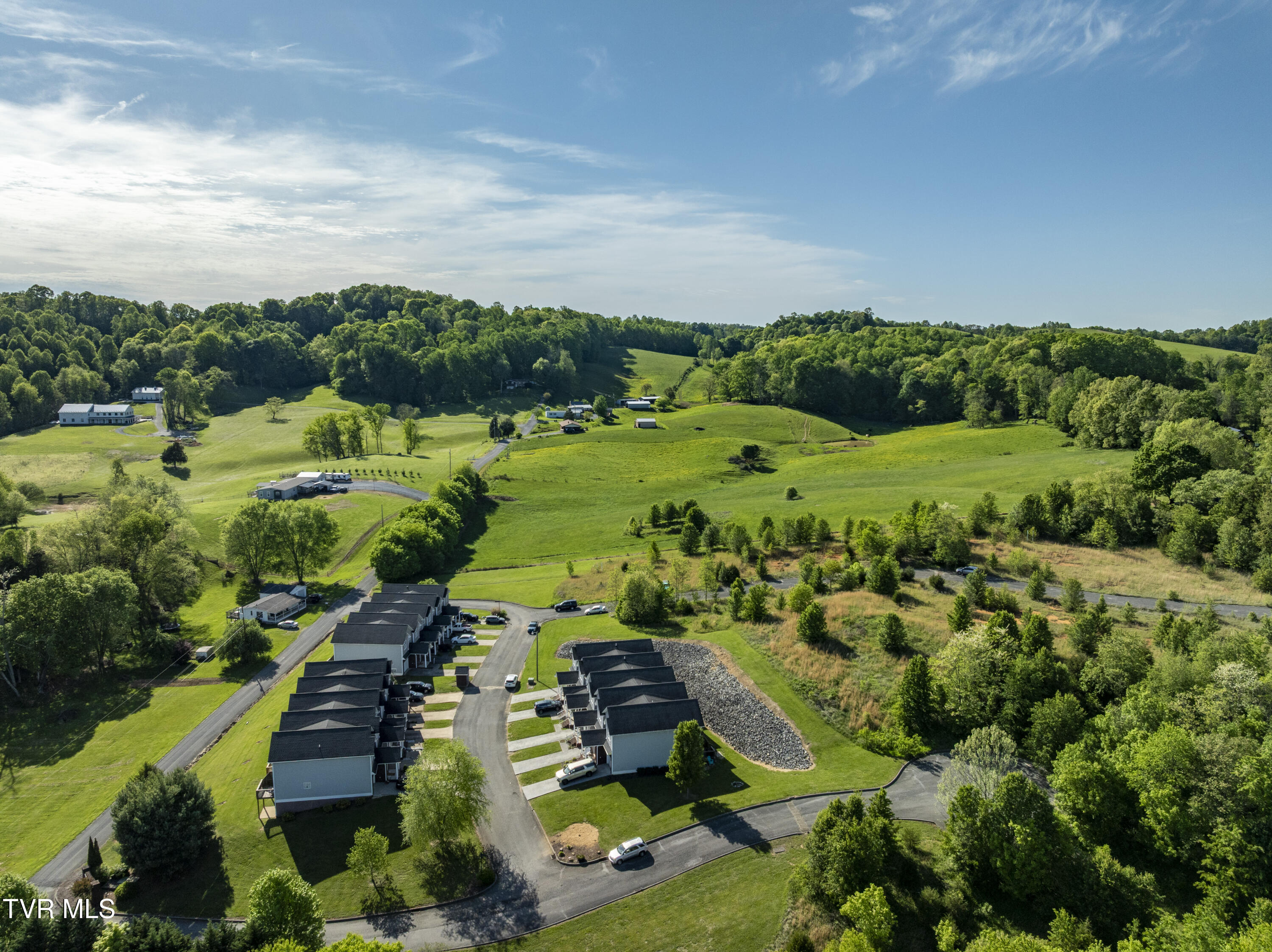 200 Deck Lane, Blountville, Tennessee image 3