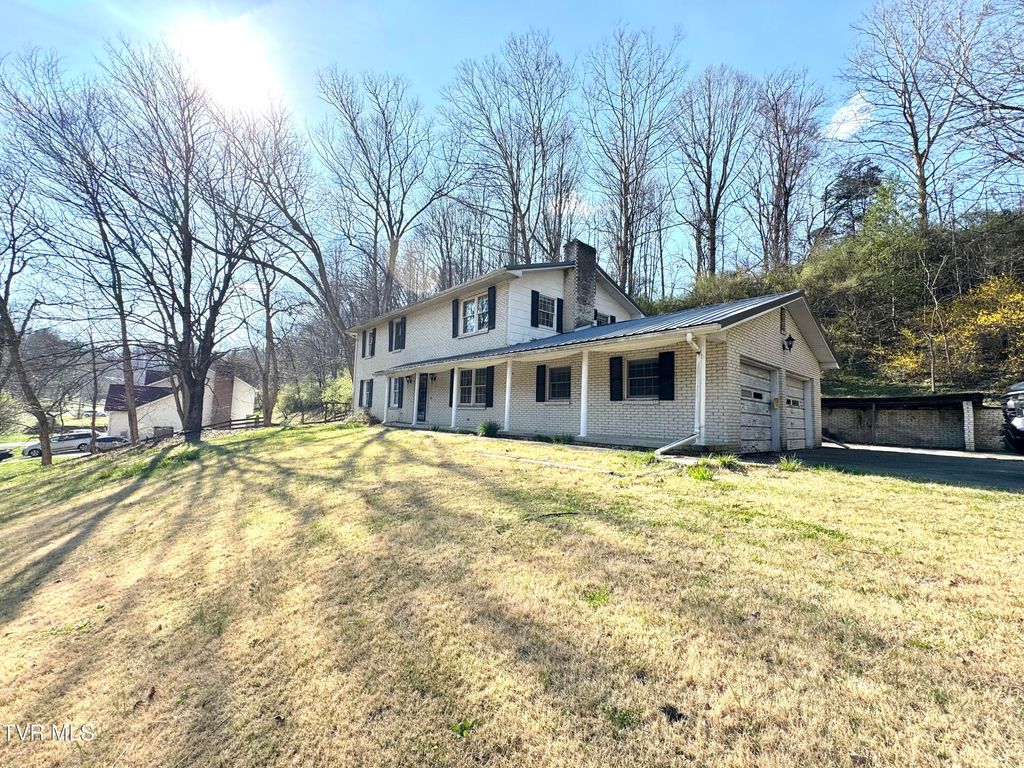 Photo of 1721 Valley View Drive, Big Stone Gap, VA 24219 (MLS # 9992794)