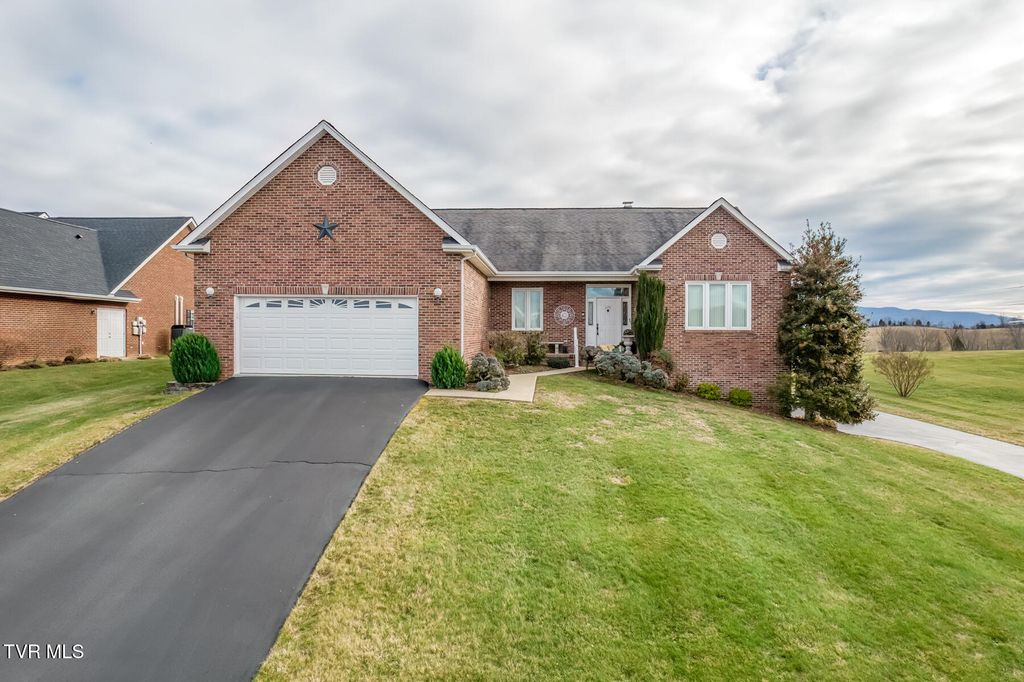 Photo of 229 Country Meadows Circle, Bristol, TN 37620 (MLS # 9989689)