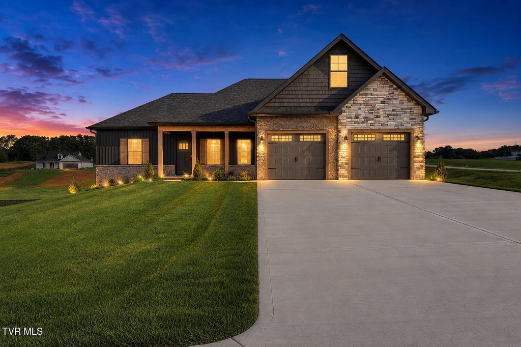 Photo of 548 Larkins Farm Drive, Jonesborough, TN 37659 (MLS # 9995453)