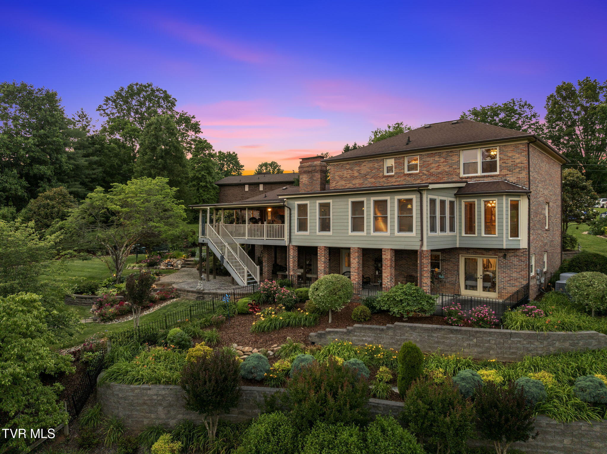 115 Countryshire Court, Kingsport, Tennessee image 2