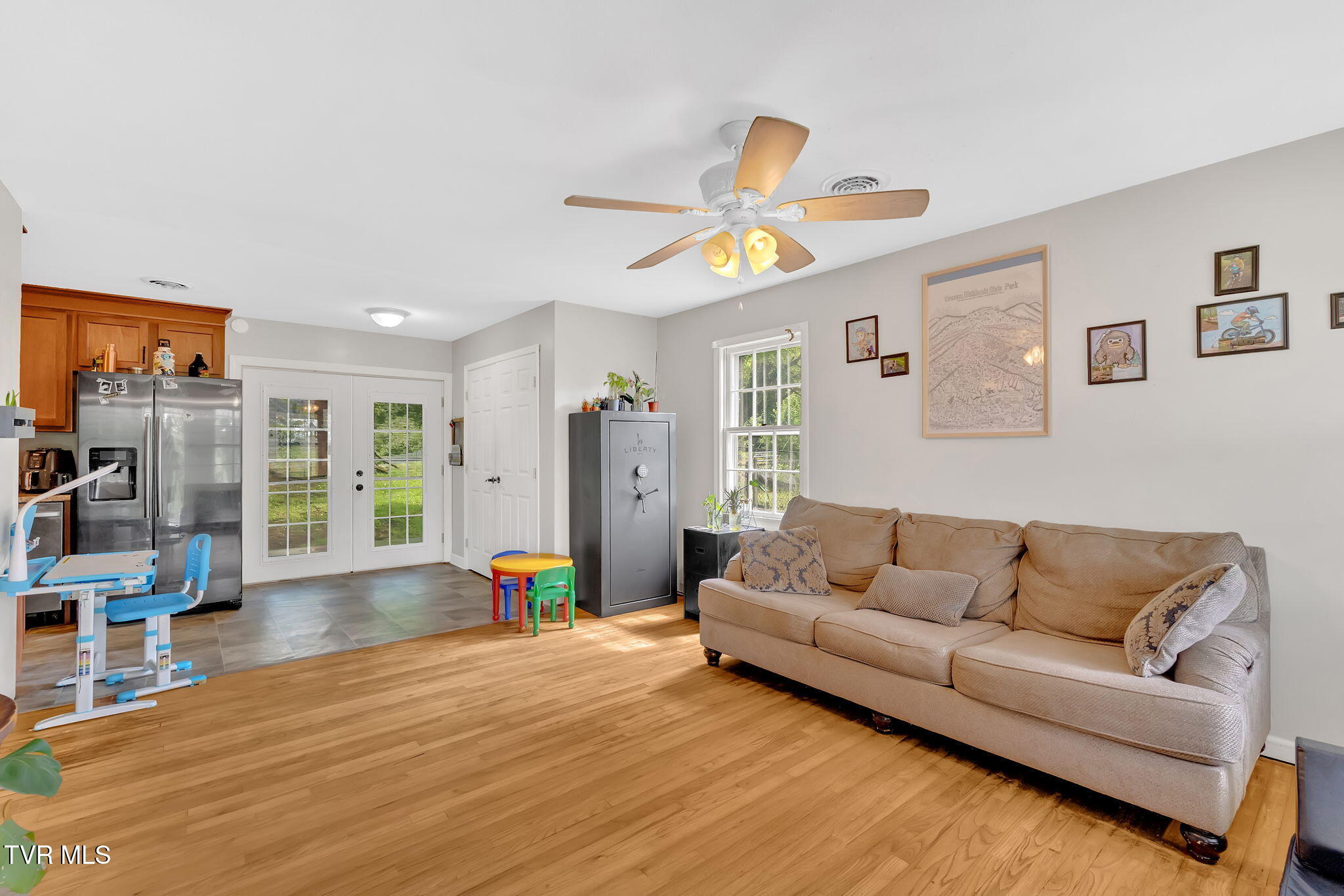 324 Reservoir Street, Bristol, Virginia image 4