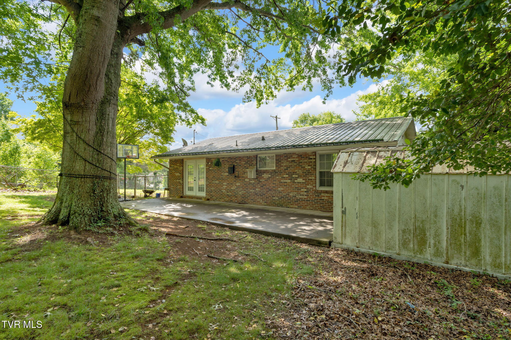 324 Reservoir Street, Bristol, Virginia image 17