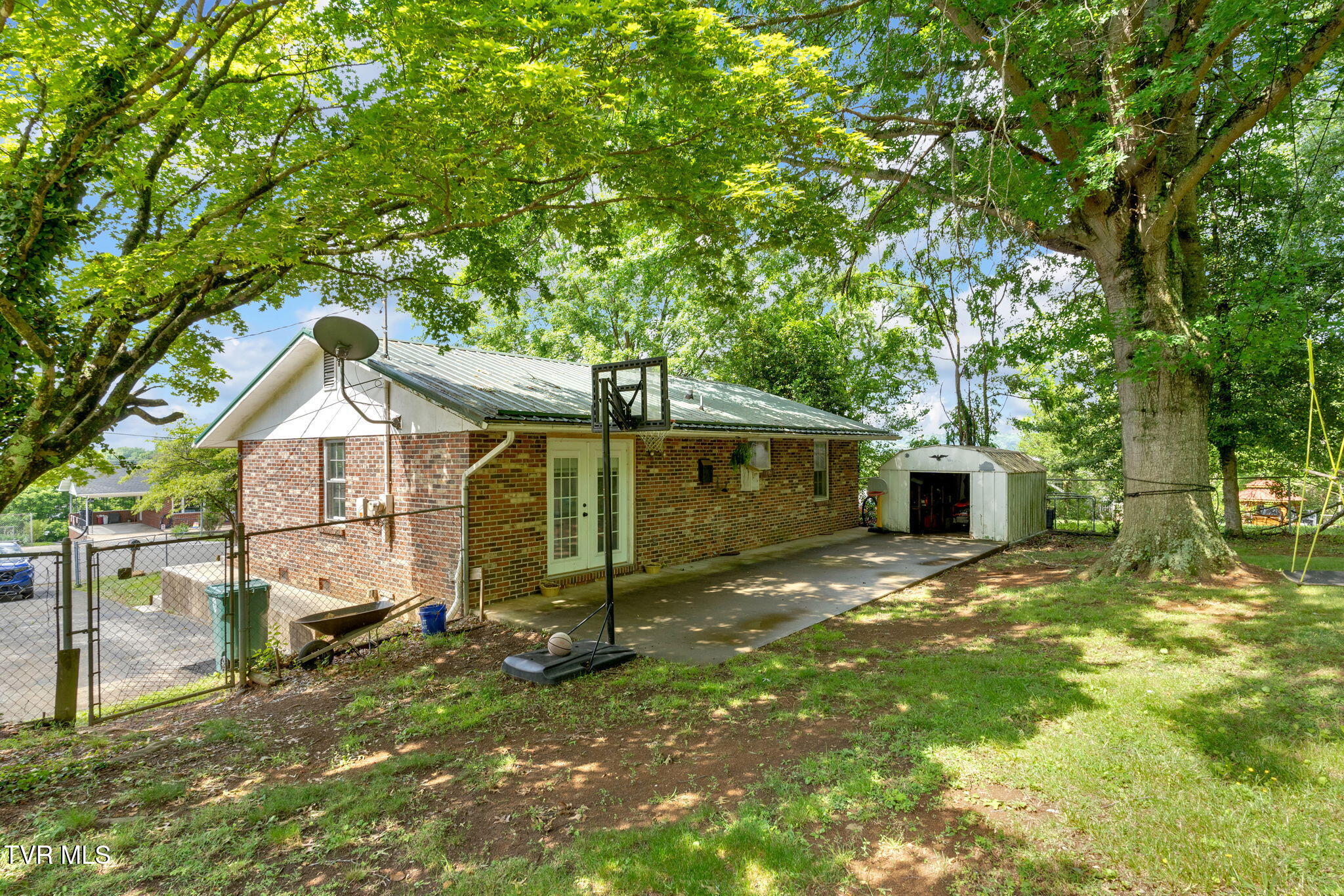 324 Reservoir Street, Bristol, Virginia image 18