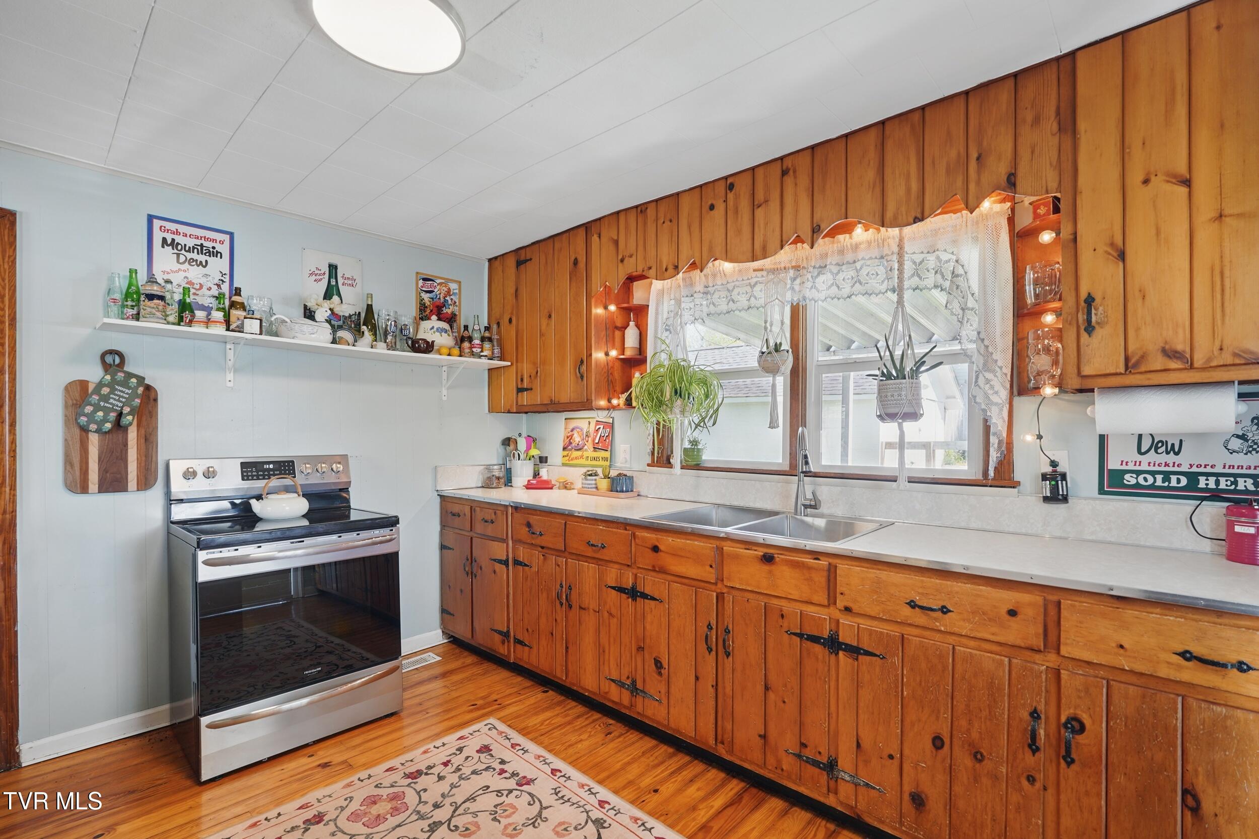 200 Akard Street, Bristol, Tennessee image 13