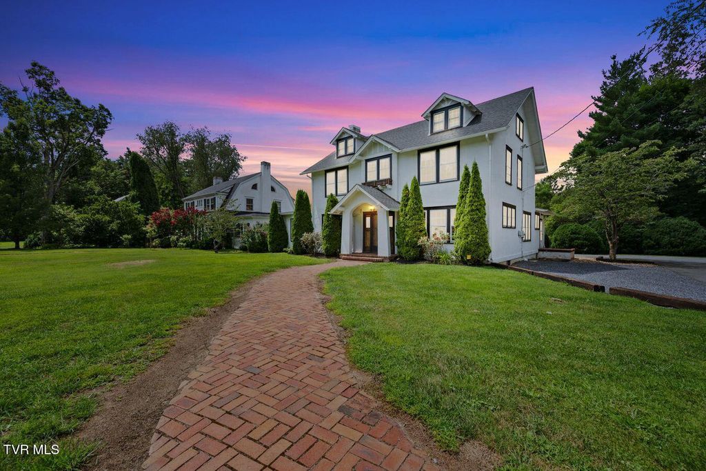 Photo of 217 North Street, Marion, VA 24354 (MLS # 9983925)