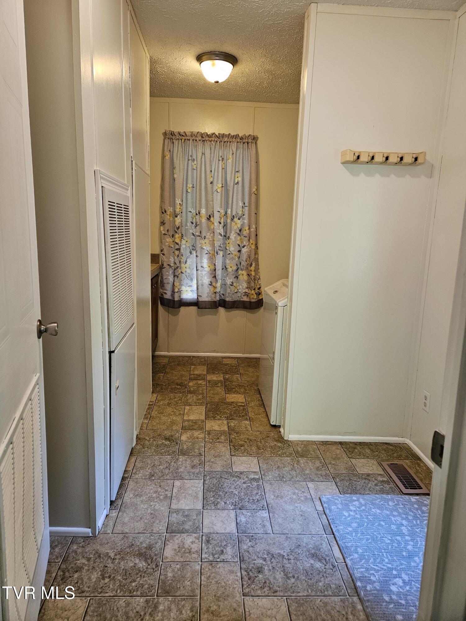 635 Boozy Creek Road, Blountville, Tennessee image 7