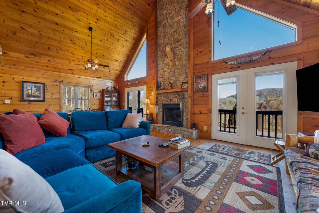 Photo of 11281148 Drakes Creek Road, Trade, TN 37691 (MLS # 10000580)