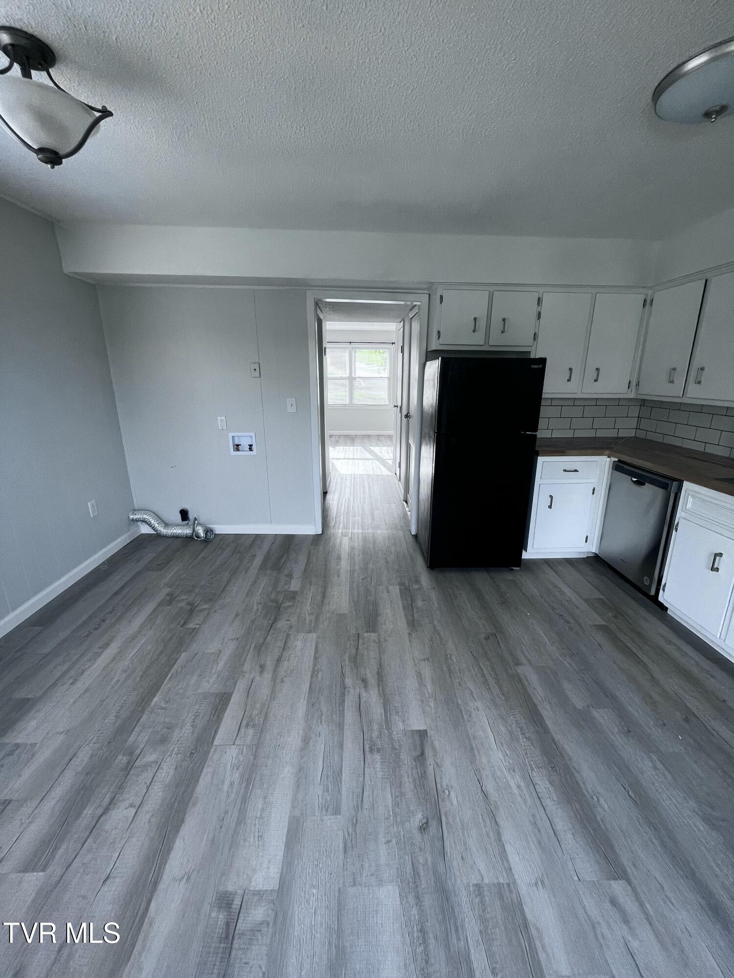 1805 King College Road #E6, Bristol, Tennessee image 2