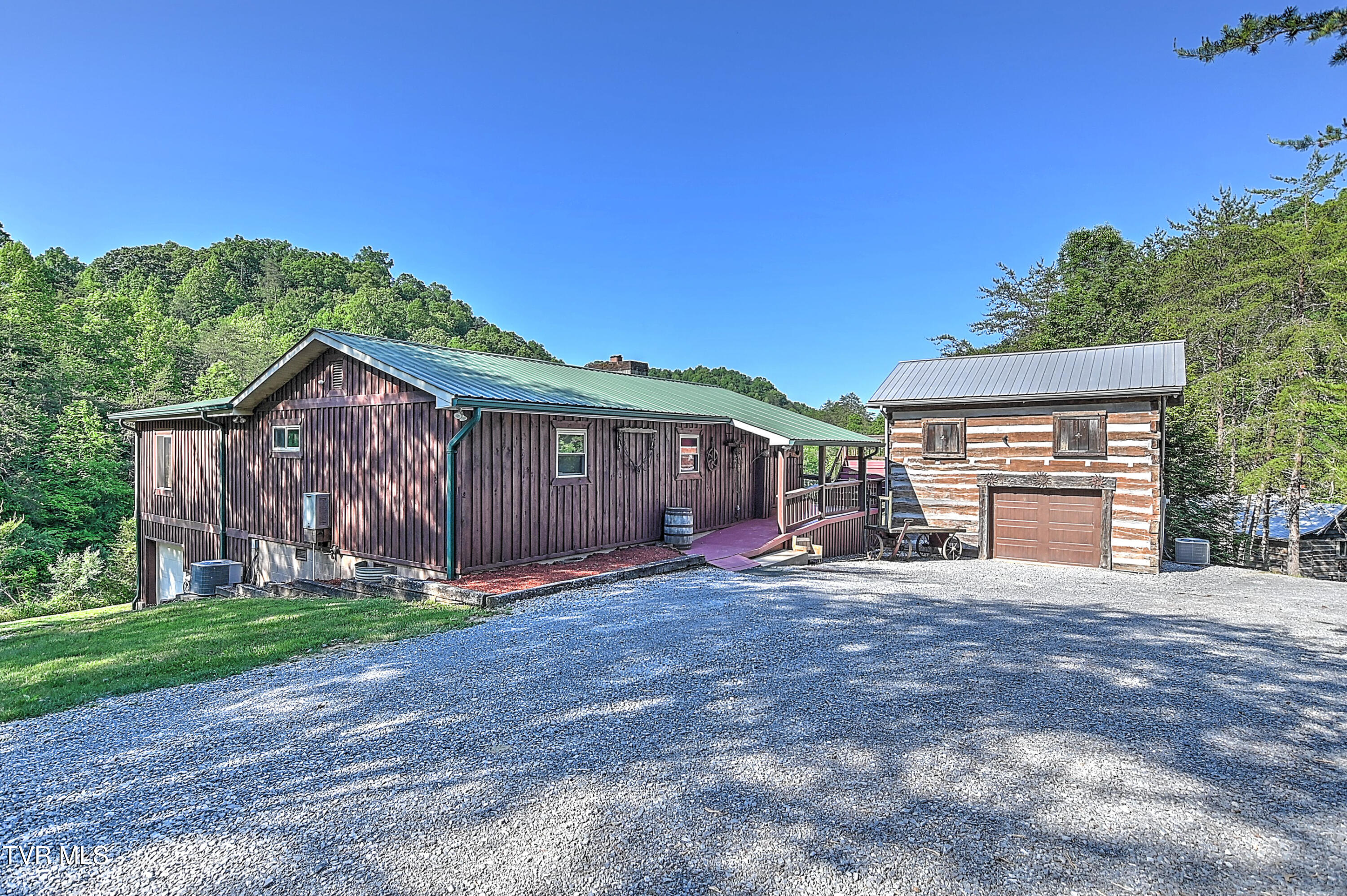 3388 Flower Gap Road