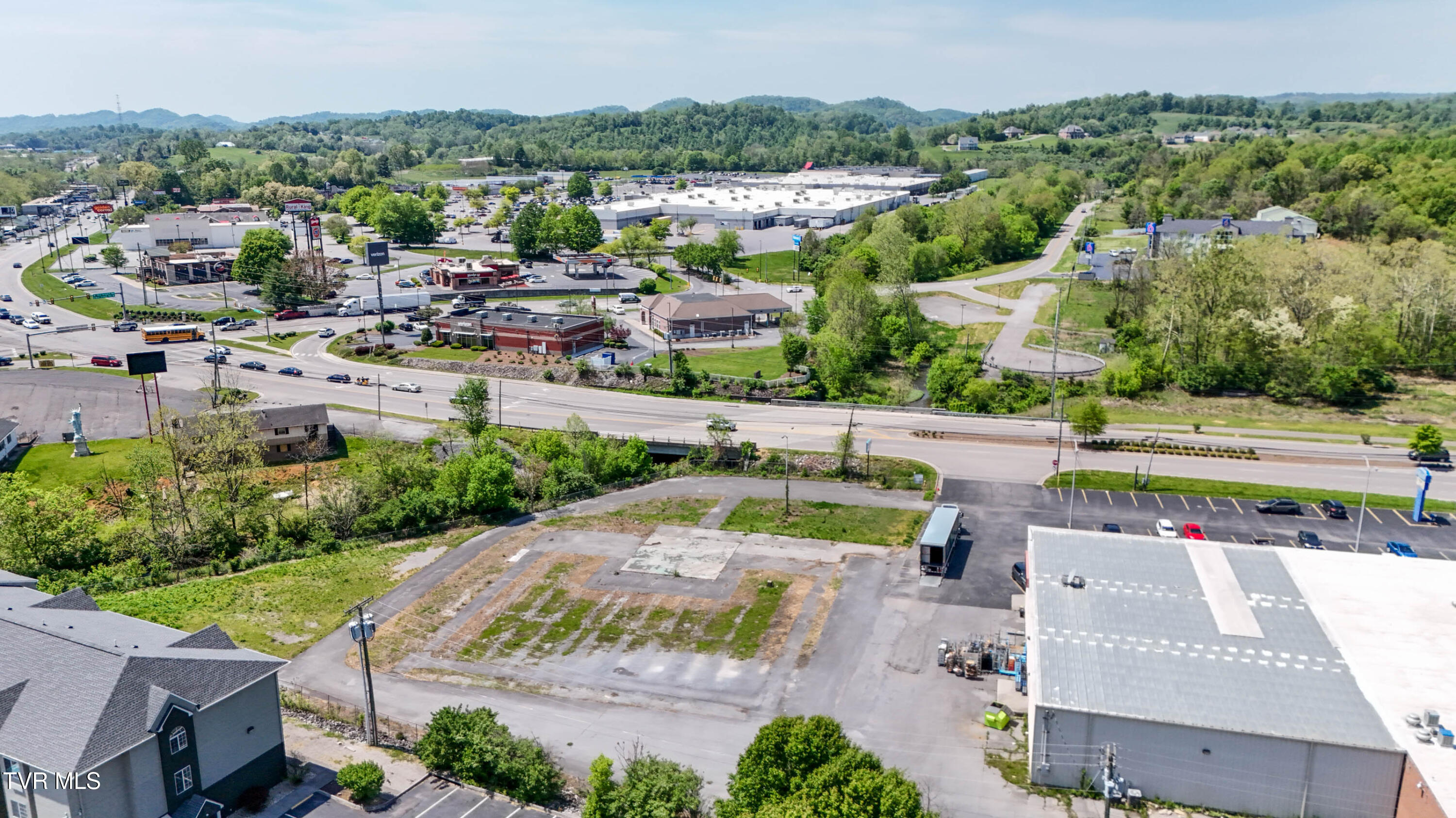 3323 Lee Highway, Bristol, Virginia image 4