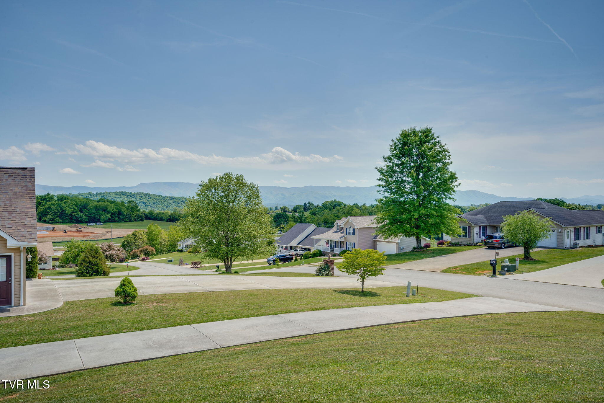 140 Willow Ridge Drive