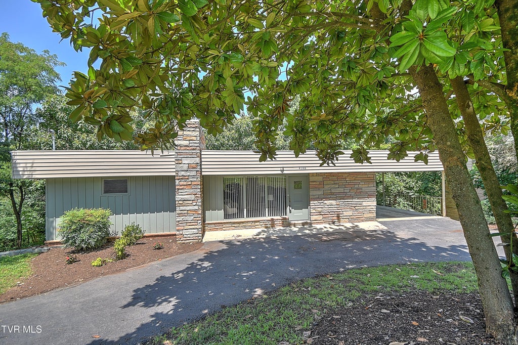 Photo of 4148 Skyland Drive, Kingsport, TN 37664 (MLS # 9999151)