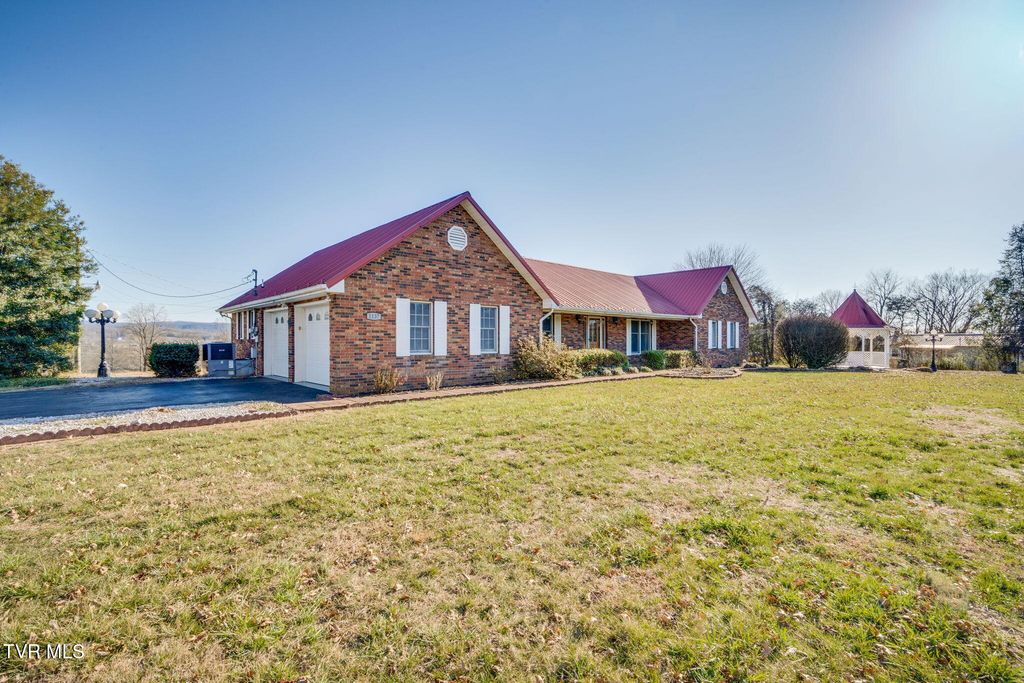 Photo of 1137 Old Stage Road, Rogersville, TN 37857 (MLS # 9990459)