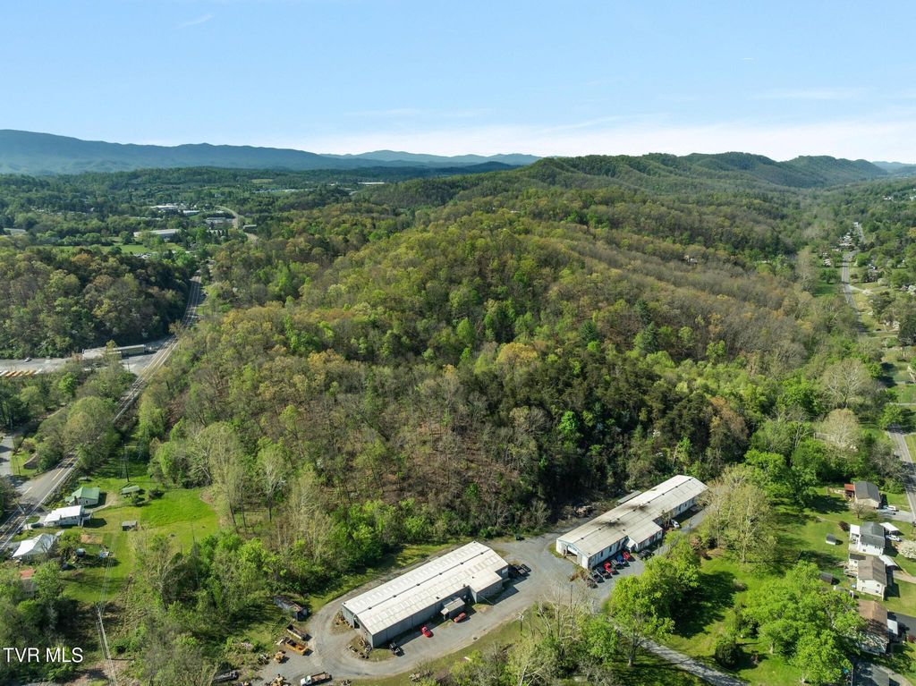 Photo of 1848 Weaver Pike, Bristol, TN 37620 (MLS # 9995282)