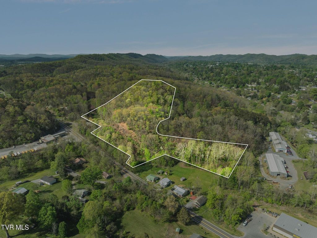 Photo of 1848 Weaver Pike, Bristol, TN 37620 (MLS # 9995282)