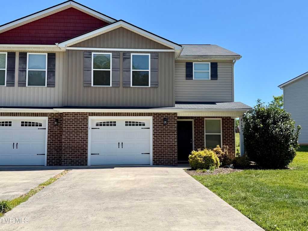 Photo of 415 Manchester Place, Bristol, TN 37620 (MLS # 9995303)