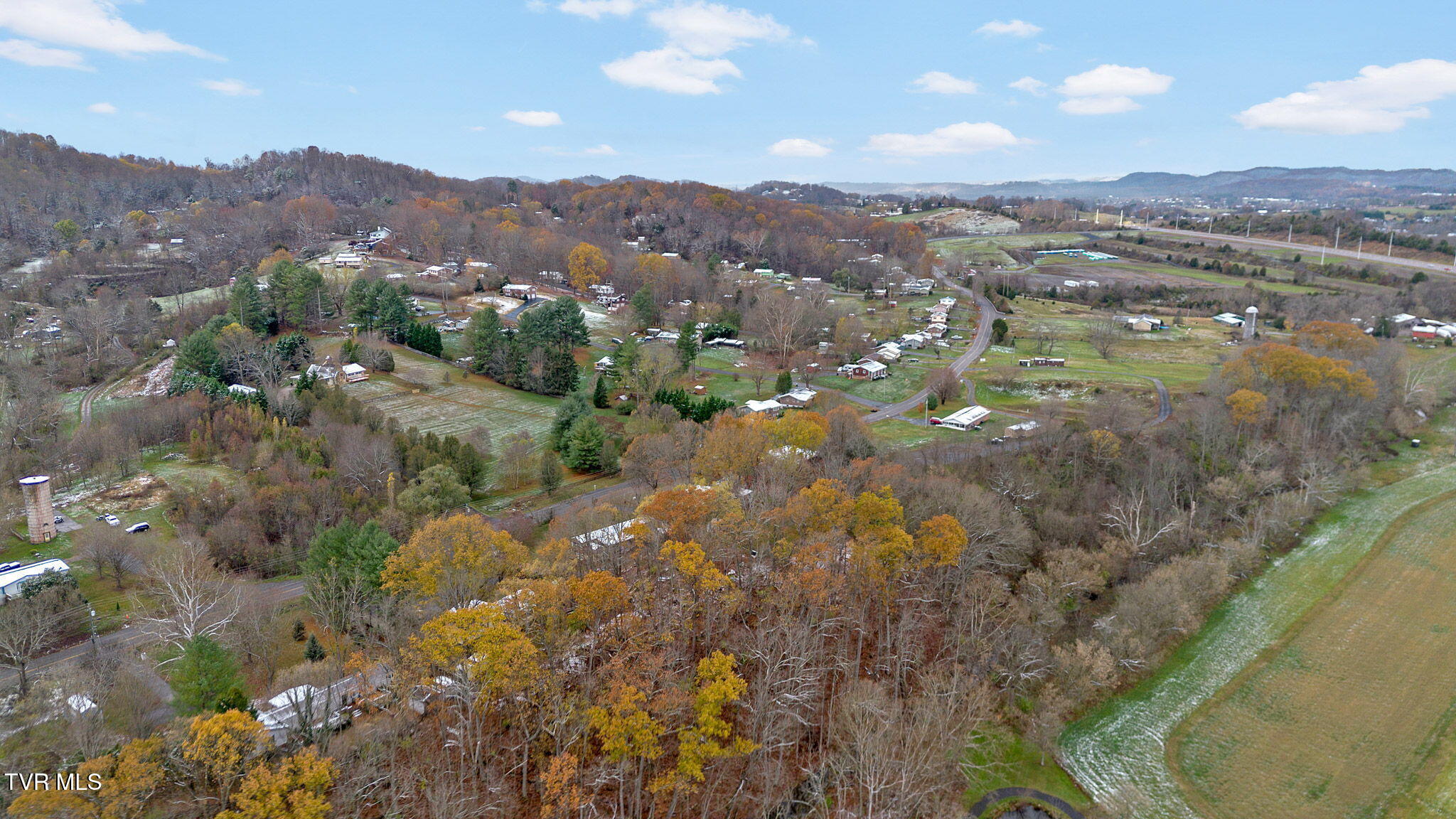 705 White Top Road, Bluff City, Tennessee image 24