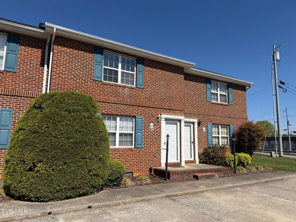 Photo of 23 Lexington Court #23, Johnson City, TN 37615 (MLS # 9994285)